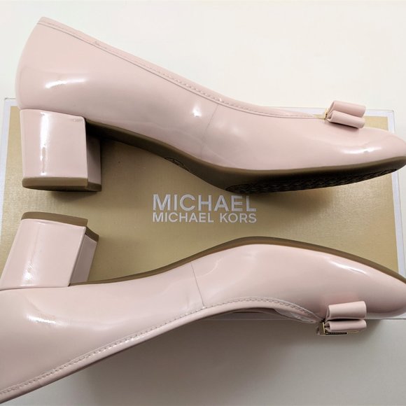 Michael Michael Kors Caroline Pump - Picture 8 of 9